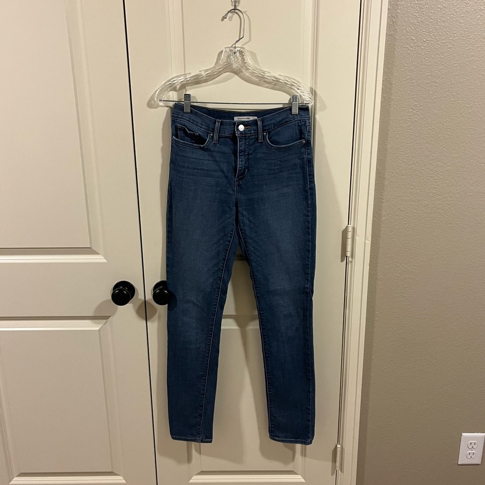 Levi’s skinny shaping jeans, size 29